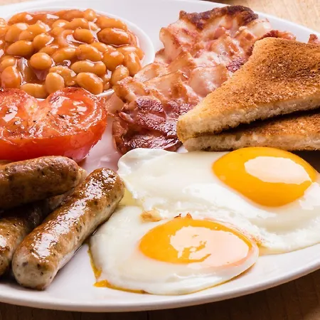 Maxwell Club Aparthotel 3*