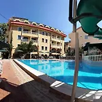 Maxwell Club