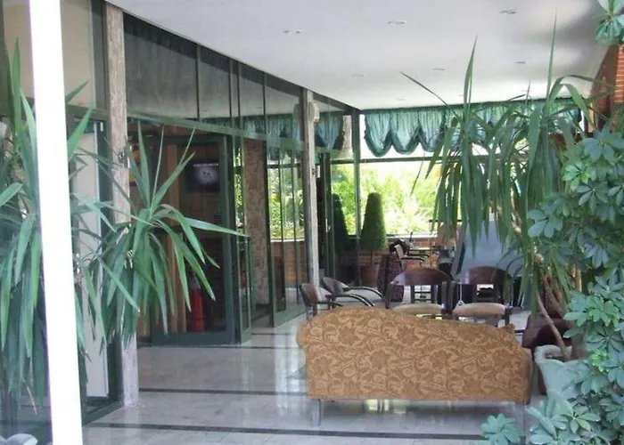 Maxwell Club Lägenhetshotell