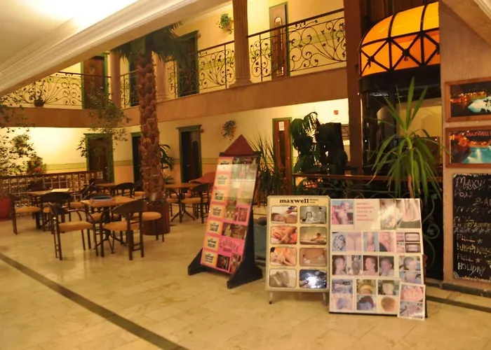 Maxwell Club Lägenhetshotell 3*