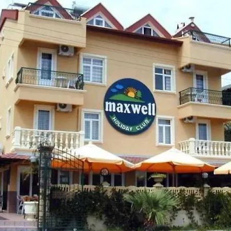 Maxwell Club Aparthotel 3*