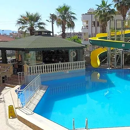 Maxwell Club 3* מרמריס