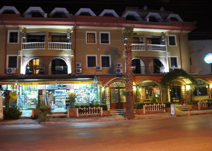 Aparthotel Maxwell Club 3*