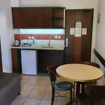 Apart-hotel Maxwell Club 3*