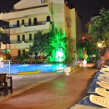 Maxwell Club Hotel apartamentowy