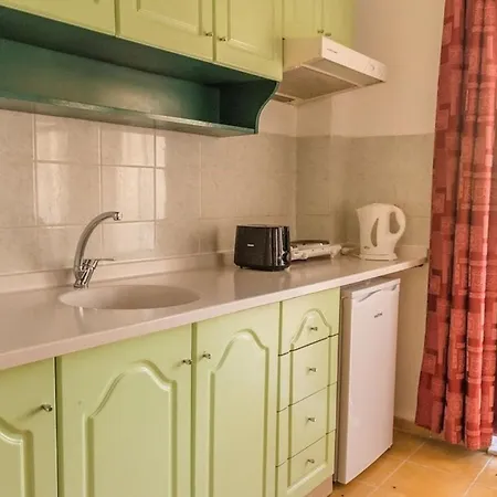 Hotel apartamentowy Maxwell Club 3*