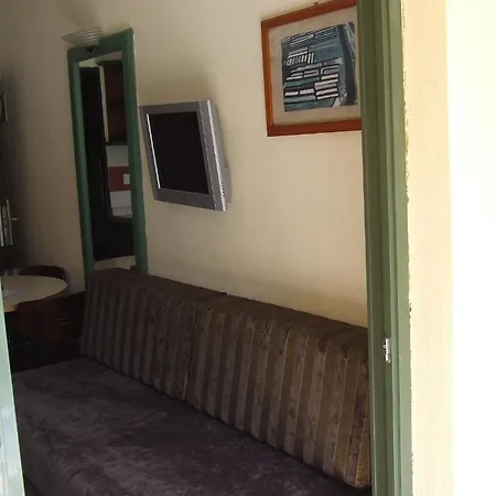 Maxwell Club Hotel apartamentowy 3*