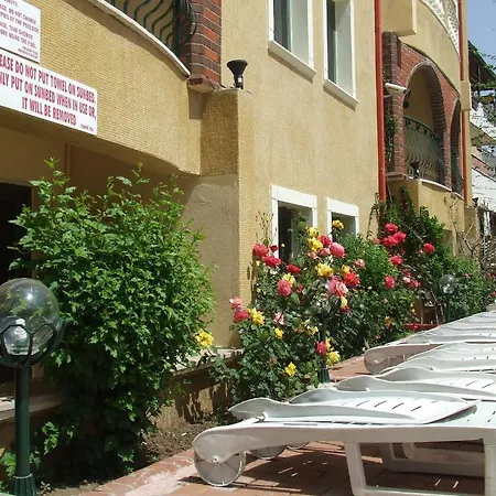 Maxwell Club Hotel apartamentowy