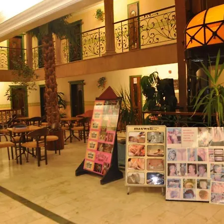 Maxwell Club Hotel apartamentowy 3*