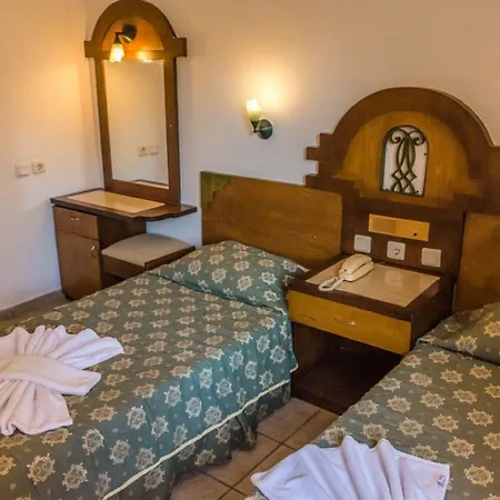 Hotel apartamentowy Maxwell Club