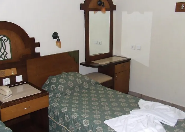 Maxwell Club 3* マルマリス